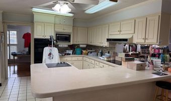 240 Whittle Cir, Ashburn, GA 31714