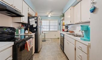 39 SE Shadowlake Dr 39, Bartlesville, OK 74006