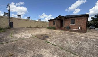 330 E College, Batesville, AR 72501