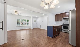 122 Forest Dr, Aberdeen, NC 28315