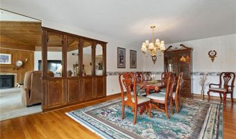 1128 Benton St, Anoka, MN 55303