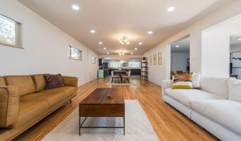 630 Sierra Dr SE, Albuquerque, NM 87108