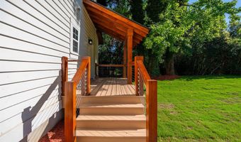 5 McGee St, Belton, SC 29627