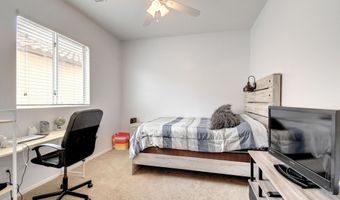 1120 N CROSSCREEK Dr, Chandler, AZ 85225