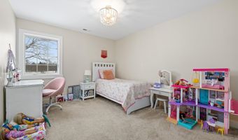 549 Morningstar Rd, Auburn, IN 46706