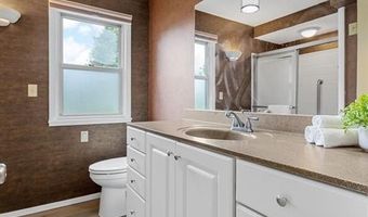 1108 E 3rd St, Anamosa, IA 52205