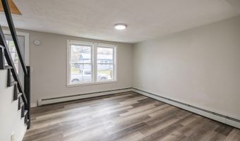 27 Flanders St, Auburn, ME 04210