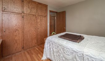 808 S CHURCH St, Albany, IL 61230