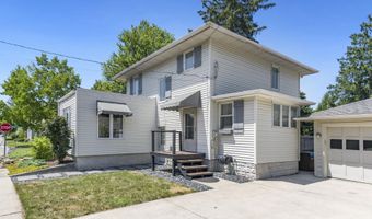 902 Midway Dr, Auburn, IN 46706