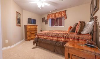 1408 Riverwood Dr, Bismarck, ND 58504