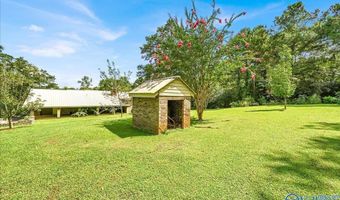 4975 Section Line Rd, Albertville, AL 35950