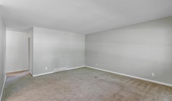 1210 Acewood Blvd, Madison, WI 53716