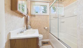 2400 Anthony Dr, Anderson, IN 46012