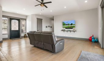 28 River Vista Dr, Dayton, NV 89403