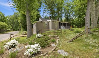 21 Arlington Rd, Coventry, CT 06238