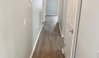 2404 Gladiolus St A, Ocean Springs, MS 39564