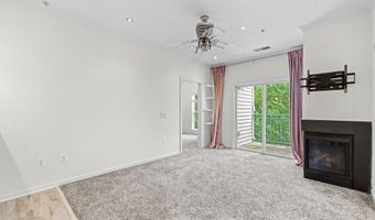 15612 EVERGLADE Ln 404, Bowie, MD 20716