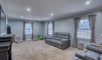 103 S FAIRFIELD Dr, Dover, DE 19901