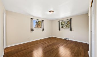 8227 Yarrow Ct, Arvada, CO 80005