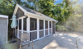 195 Steam Mill Rd, Auburn, NH 03032