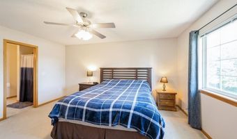 237 Copeland Ln, North Liberty, IA 52317