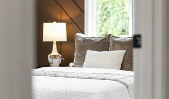 19080 SW BROOKLAWN Pl, Beaverton, OR 97003