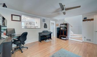 43953 MINTHILL Ter, Ashburn, VA 20147