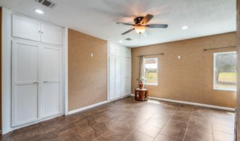 300 County Road 324, Adkins, TX 78101