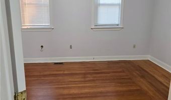 25 Old Oak Ave Ave 1, Cranston, RI 02920