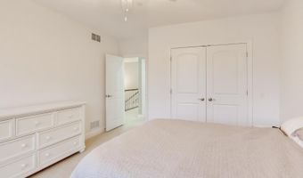 1506 W NORTHWEST Hwy, Arlington Heights, IL 60004