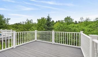 15 Shaker Heights Ln, Chester, NH 03036