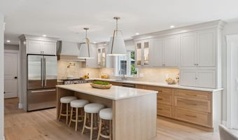 52 Jasper Ln, Arundel, ME 04046