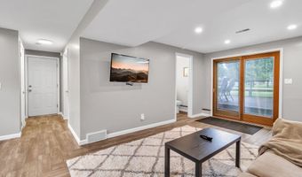 12485 N Lawn Ct, Alden, NY 14004