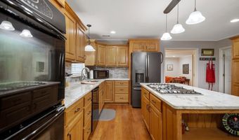 2925 E Snow Ln, Alexander, AR 72002