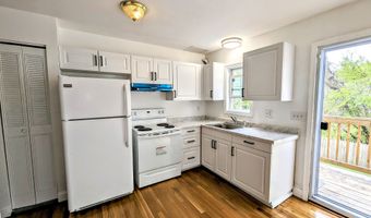 10 Scuppo Rd B10, Danbury, CT 06811