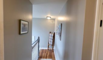 4 Sickle St, Andover, NJ 07801