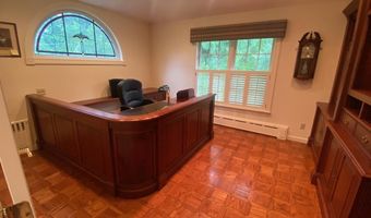 2 Tunxis Pl, Cheshire, CT 06410