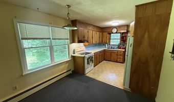 77 Griswold Dr, Rockingham, VT 05101