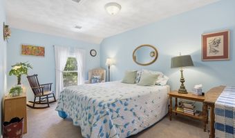 73 Gray St A, Billerica, MA 01821