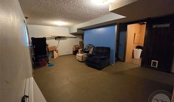 916 Wyoming Ave, Baker, MT 59313