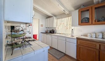 1364 Tuthill Ln, Bullhead City, AZ 86442