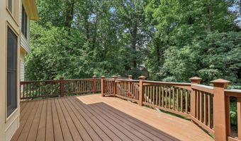 12516 Darvish Ln, Alpharetta, GA 30005