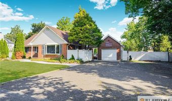 82 Milltown Rd, East Brunswick, NJ 08816