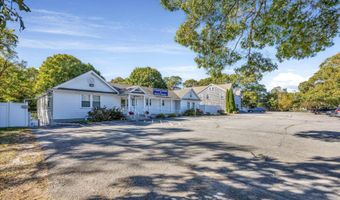 677 W West Main St, Barnstable, MA 02630