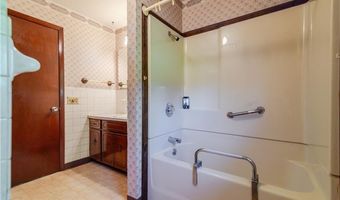 1219 Julia St, Atchison, KS 66002