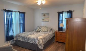 905 Dogwood Dr, Barefoot Bay, FL 32976