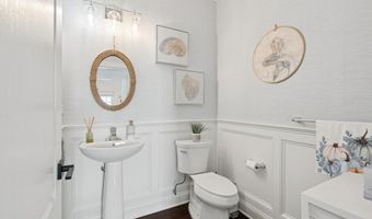 7 Kevin Ct, Bayville, NJ 08721