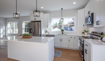 28 Dalton Dr, Barnstead, NH 03225