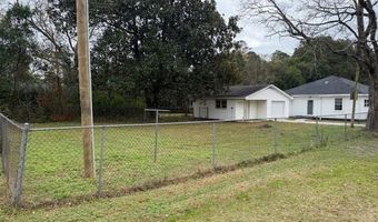 822 Chestnut St, Camden, SC 29020