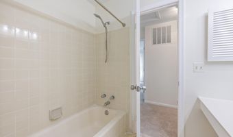 1020 WILLOWLEAF Way, Potomac, MD 20854